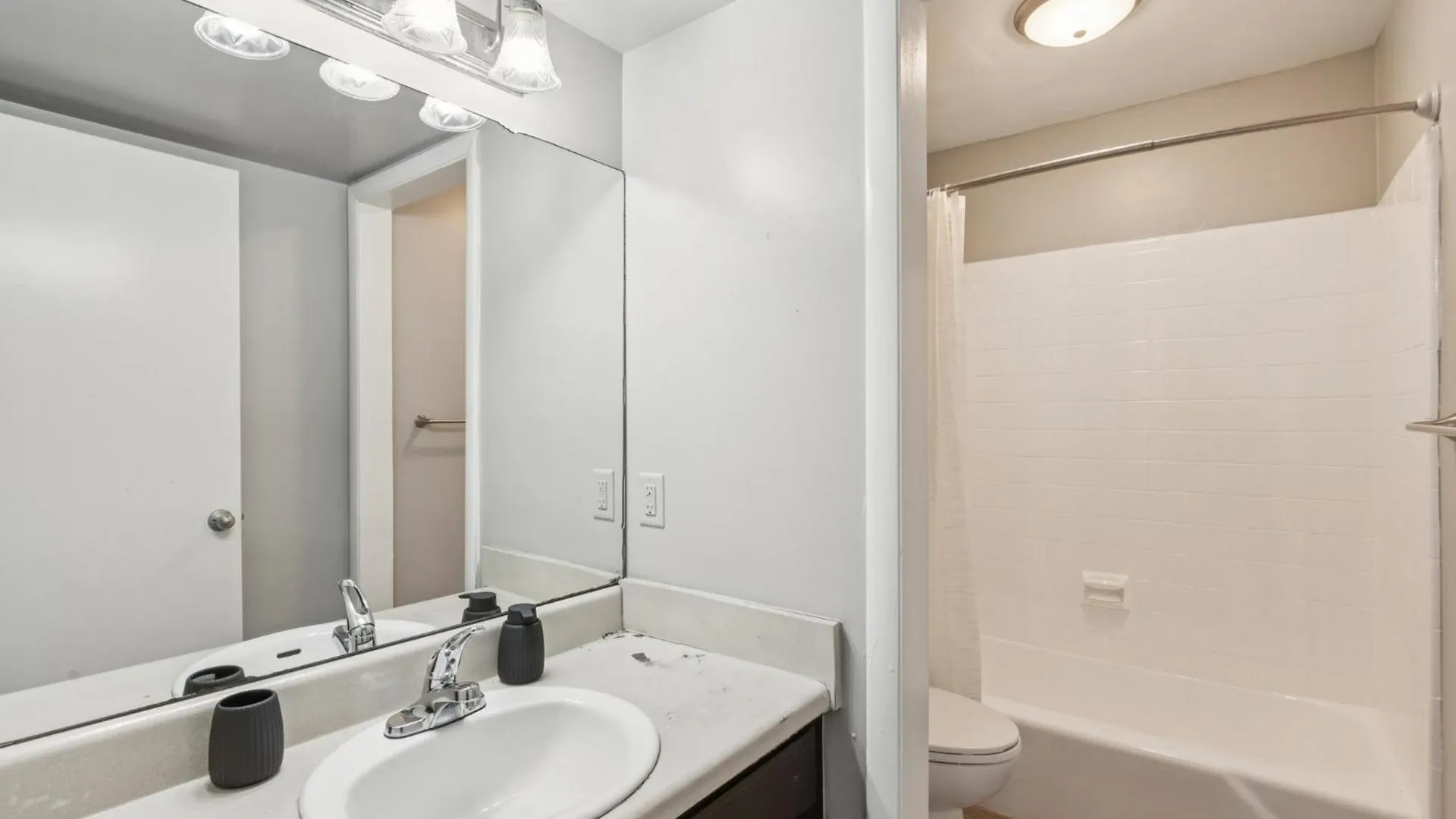 Apartment Jamestown B4 I Comfy 2 Bed 1 Bath Nashville