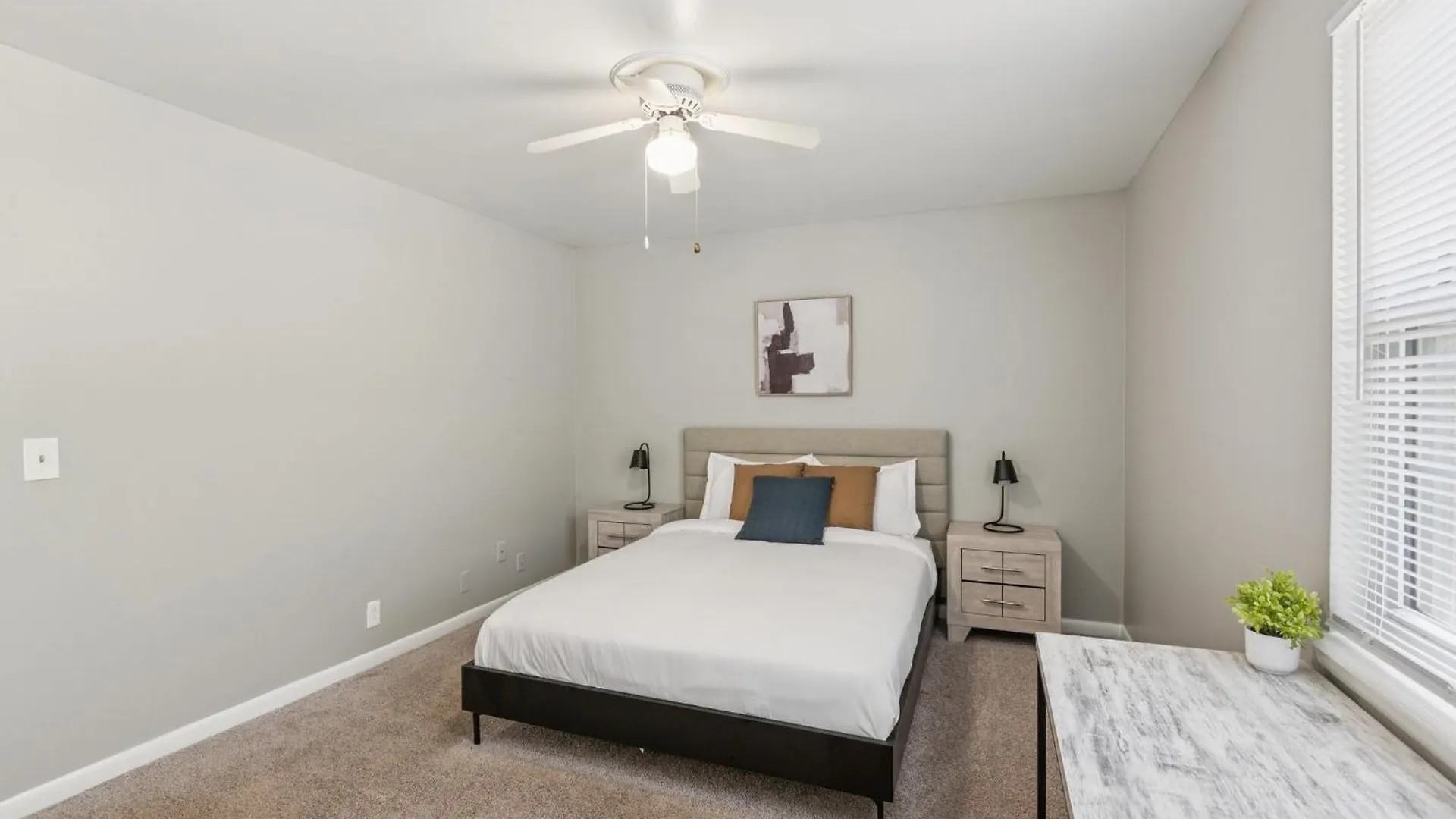 Jamestown B4 I Comfy 2 Bed 1 Bath location